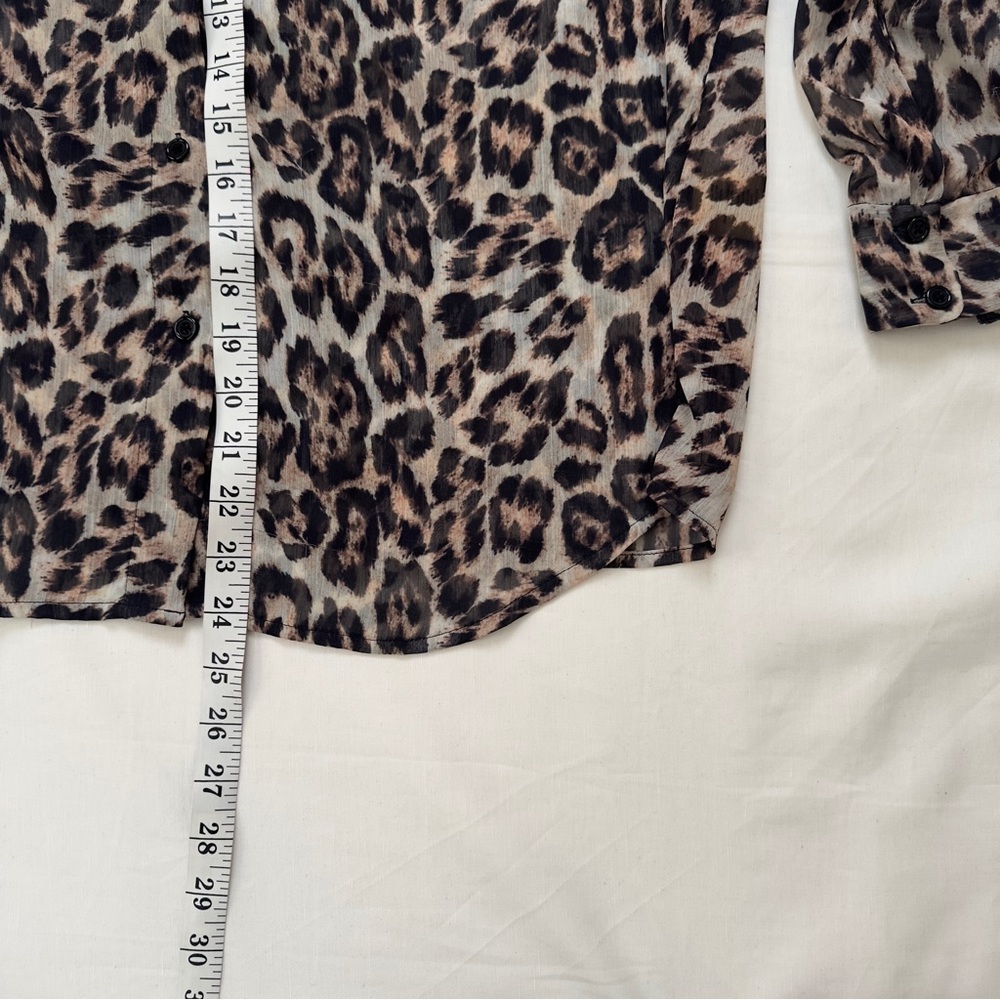Alice + Olivia Leopard Print Button Down Shirt Size Large - Picture 6 of 7